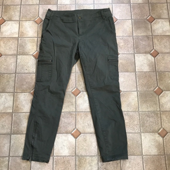 Athleta Pants - Athleta pacific cargo skinny pants green women’s 8